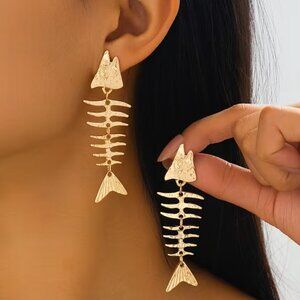 Fishbone Earrings 18K Golden Plated Z362